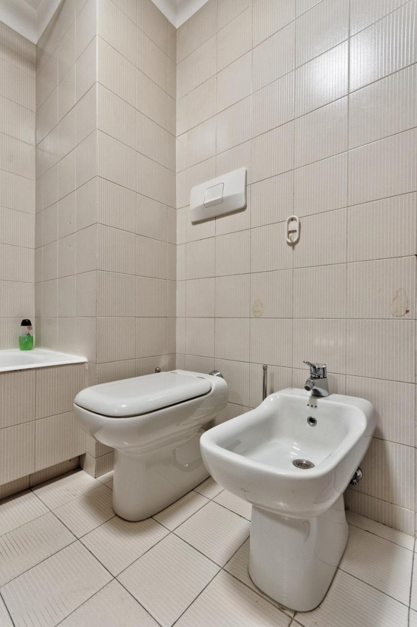 Porta Nuova Shiny Studio Flat Turin Exterior photo